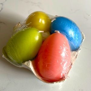 NWT Carton Of Easter Egg Candles